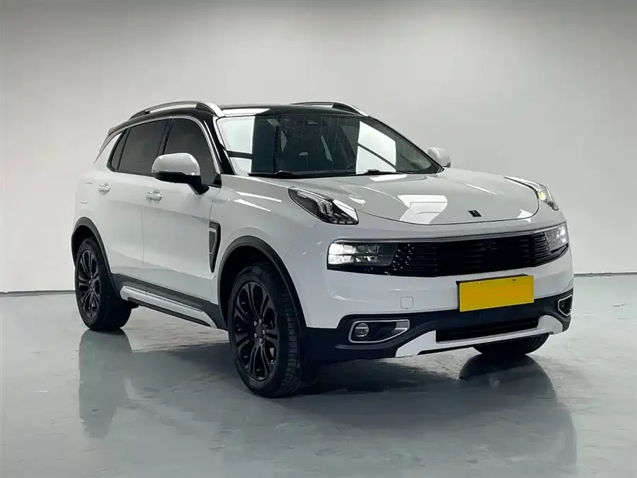 Lynk & Co 01