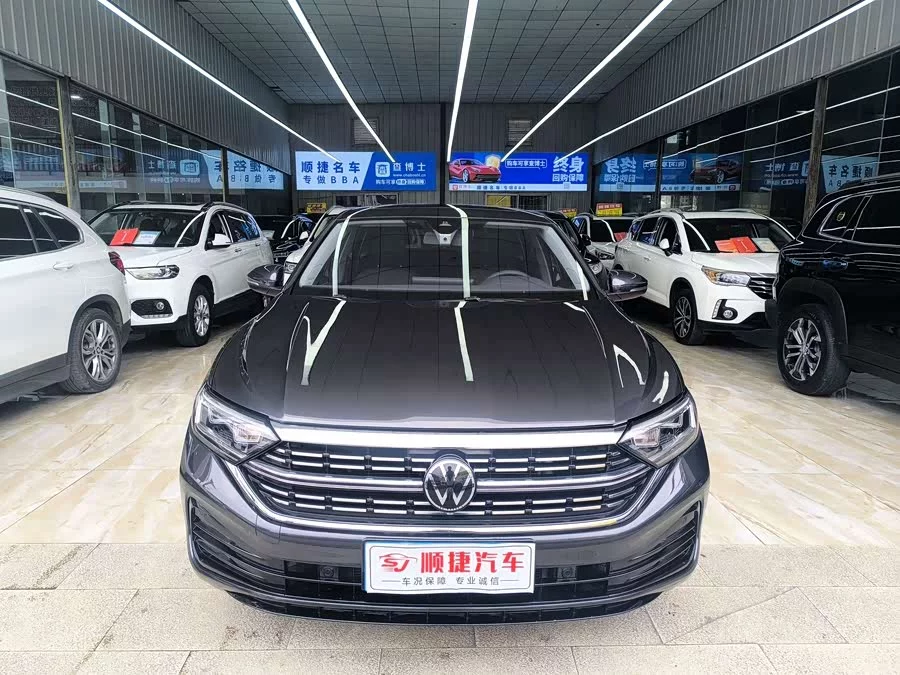 Volkswagen Sagitar