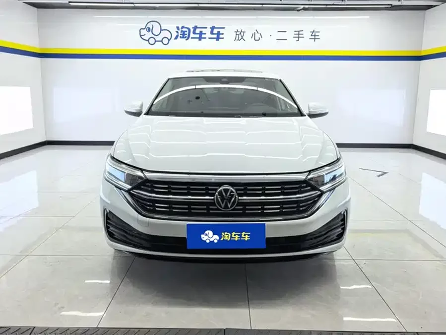 Volkswagen Sagitar