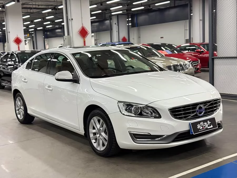 Volvo S60