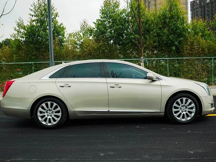Cadillac XTS