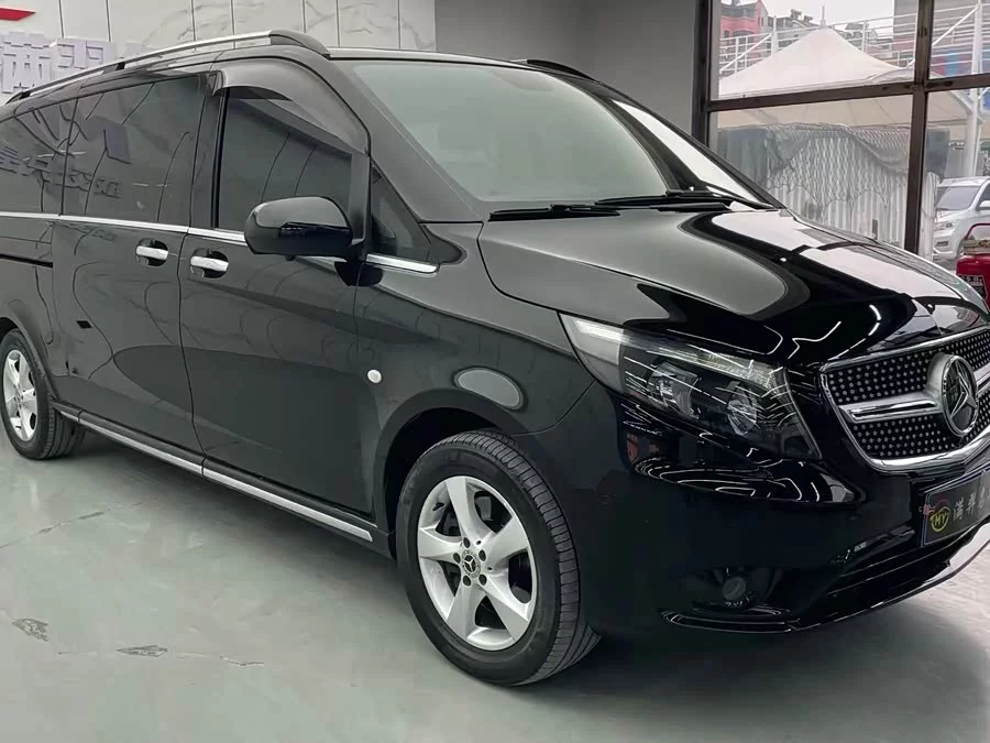 Mercedes Benz Vito