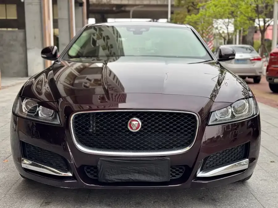 Jaguar XFL