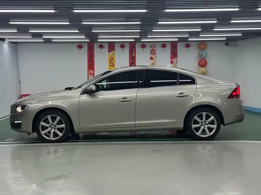 Volvo S60