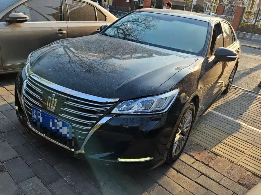 Toyota crown