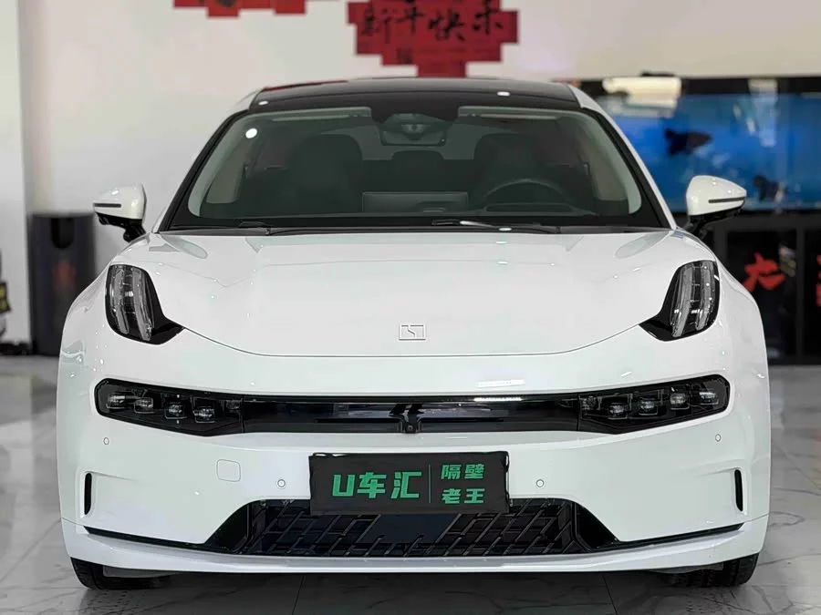 Zeekr 001
