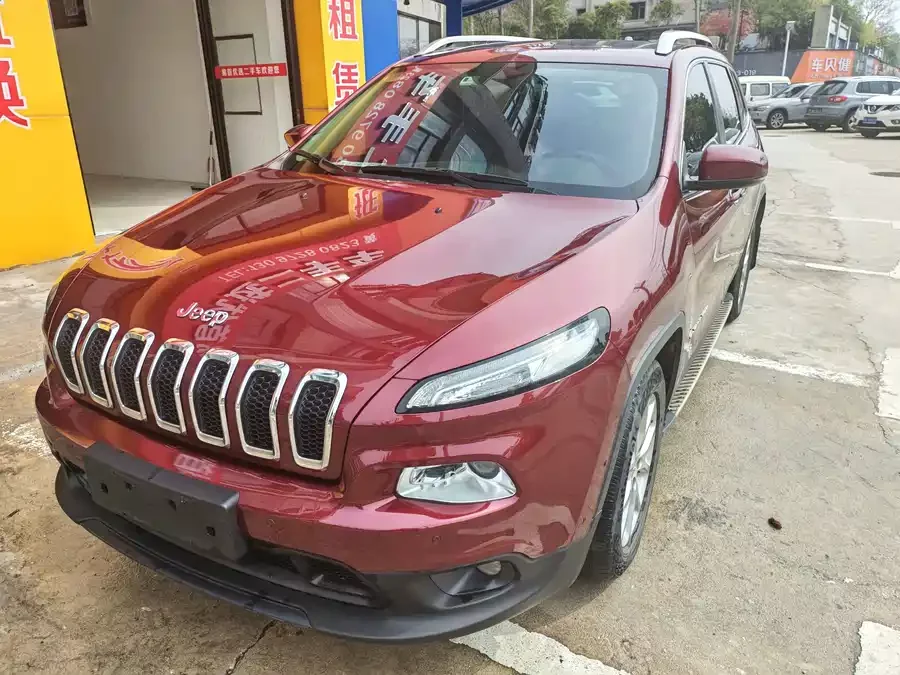 Jeep Cherokee