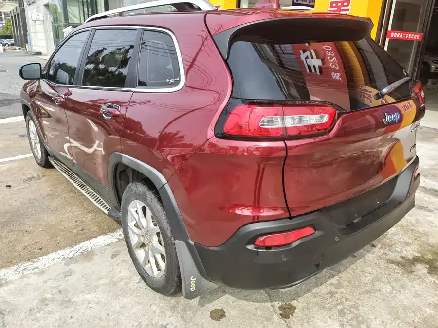 Jeep Cherokee