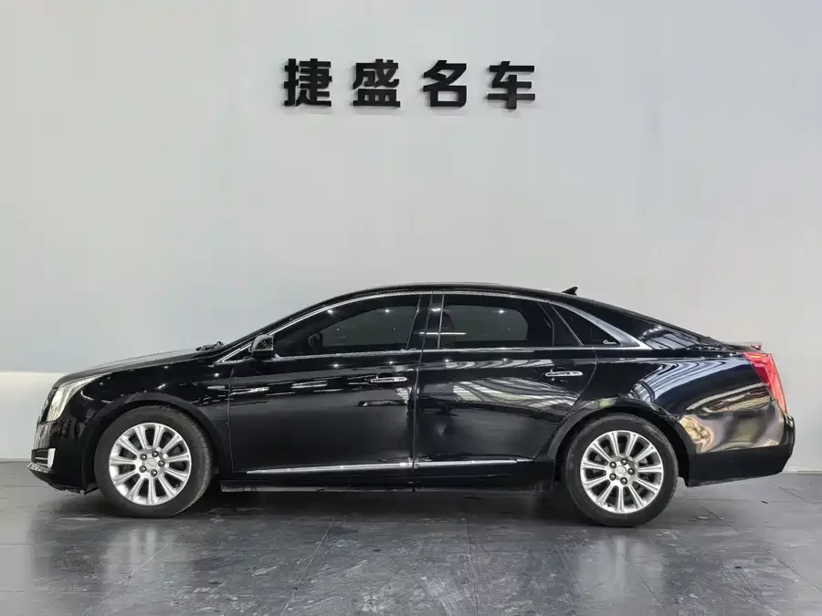 Cadillac XTS