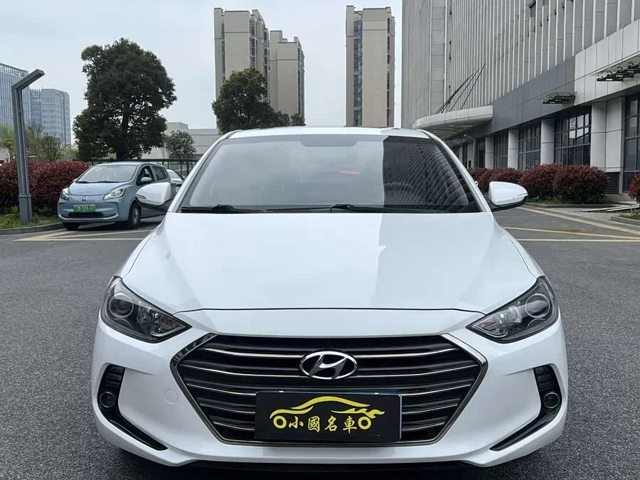 Hyundai elantra