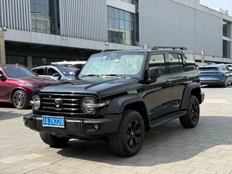 TANK 300