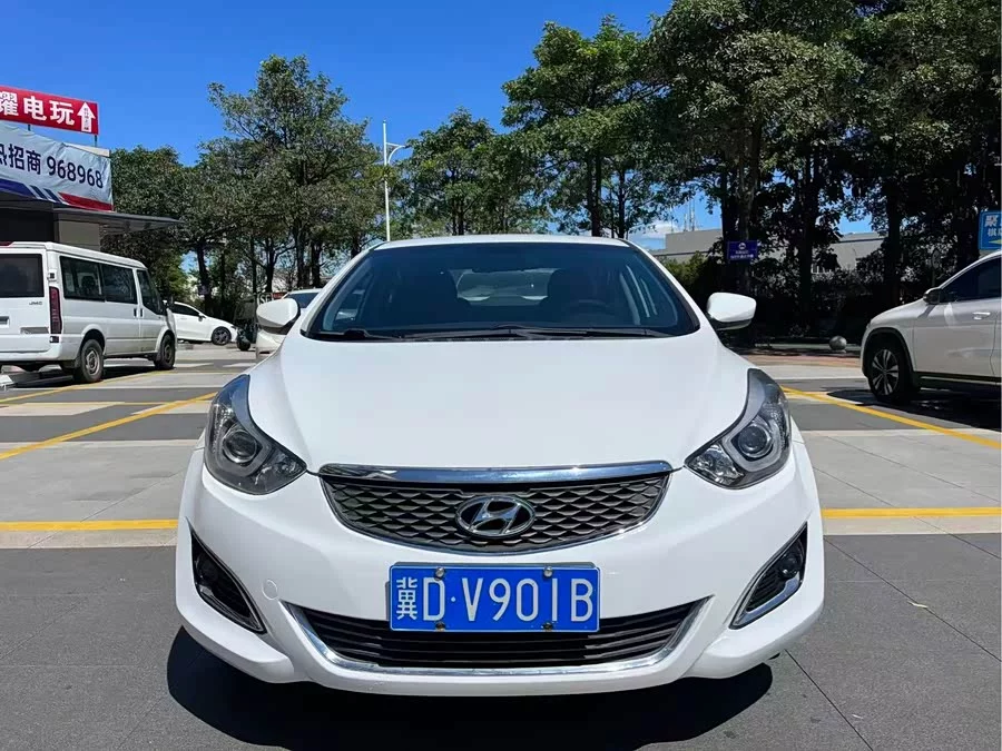 Hyundai Elantra