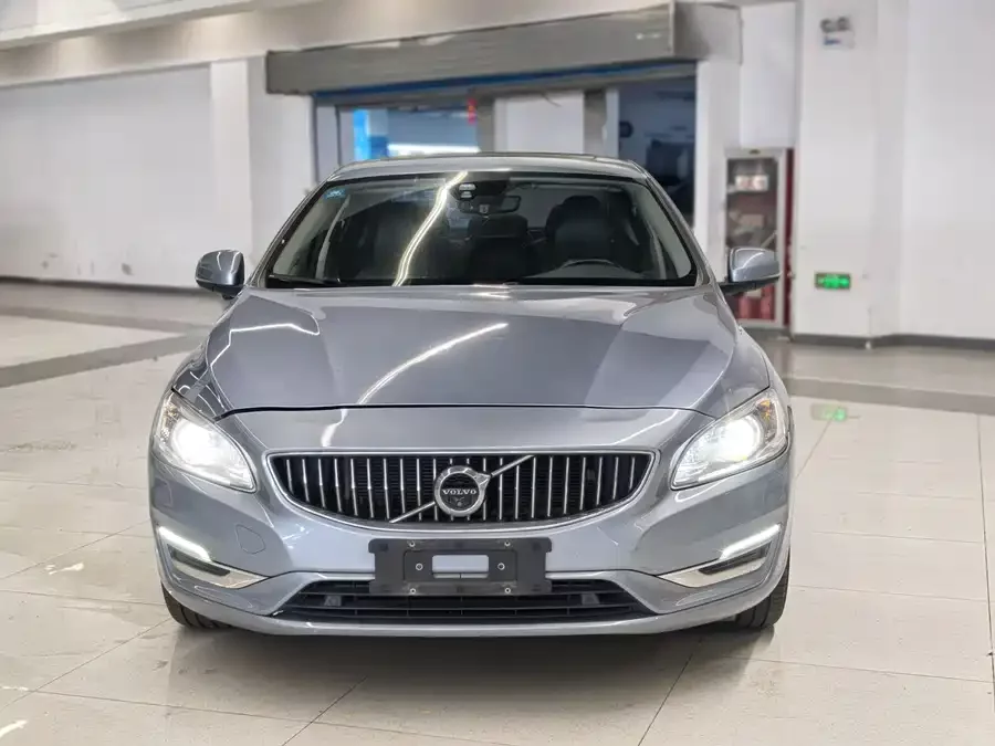 Volvo S60