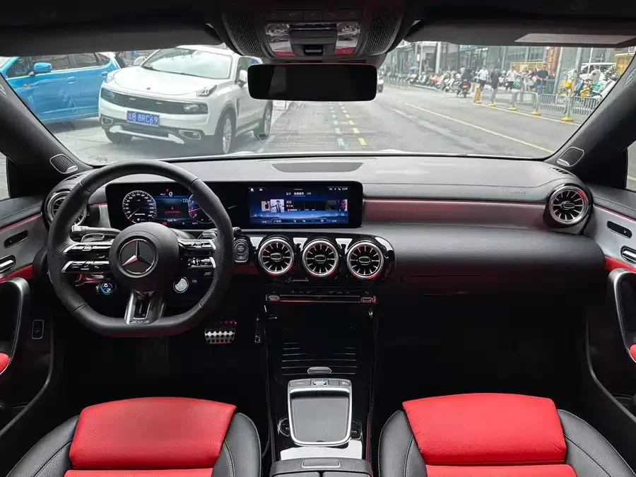 Mercedes Benz CLA AMG