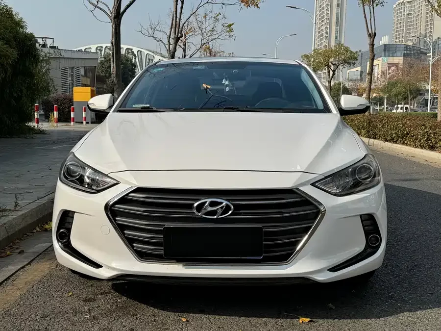 Hyundai elantra