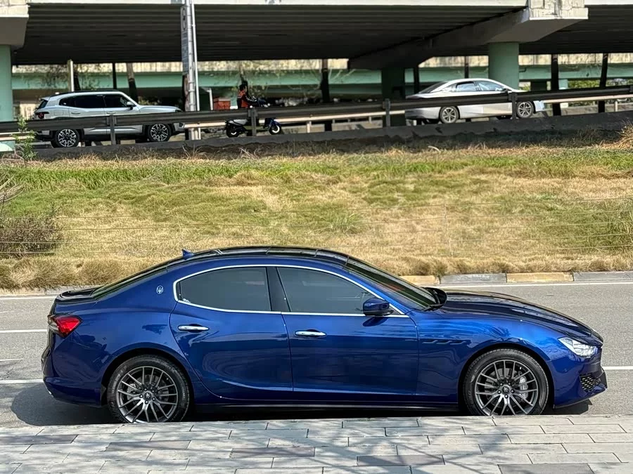 Maserati Ghibli