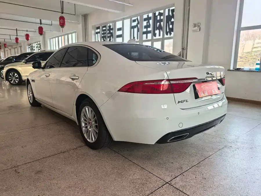 Jaguar XFL