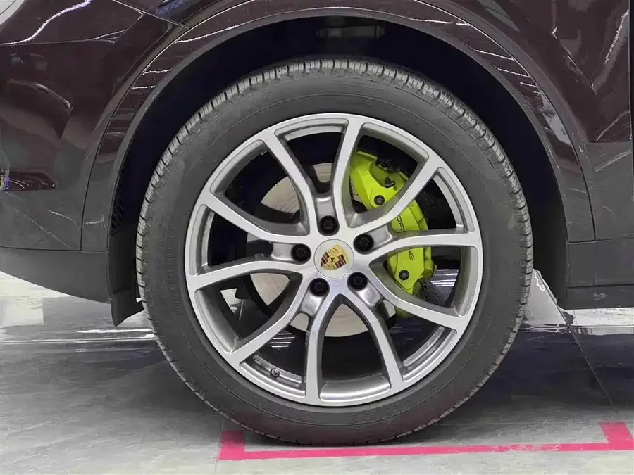 Porsche Cayenne New Energy