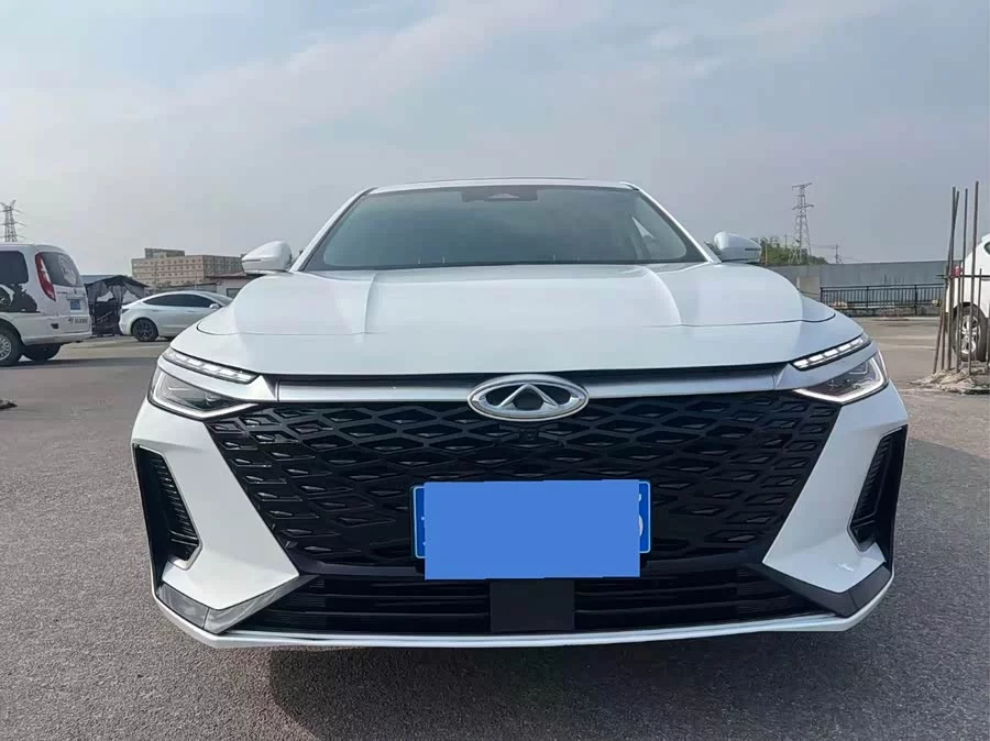 Chery Arrizo 8