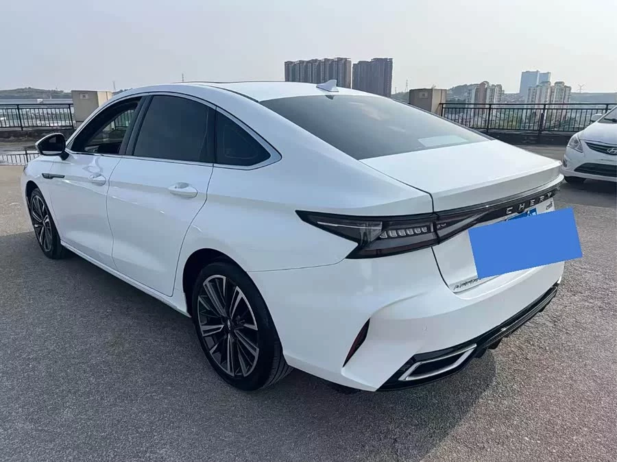 Chery Arrizo 8