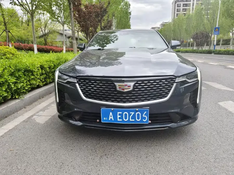 Cadillac CT4