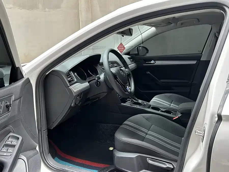 Volkswagen Lingdu