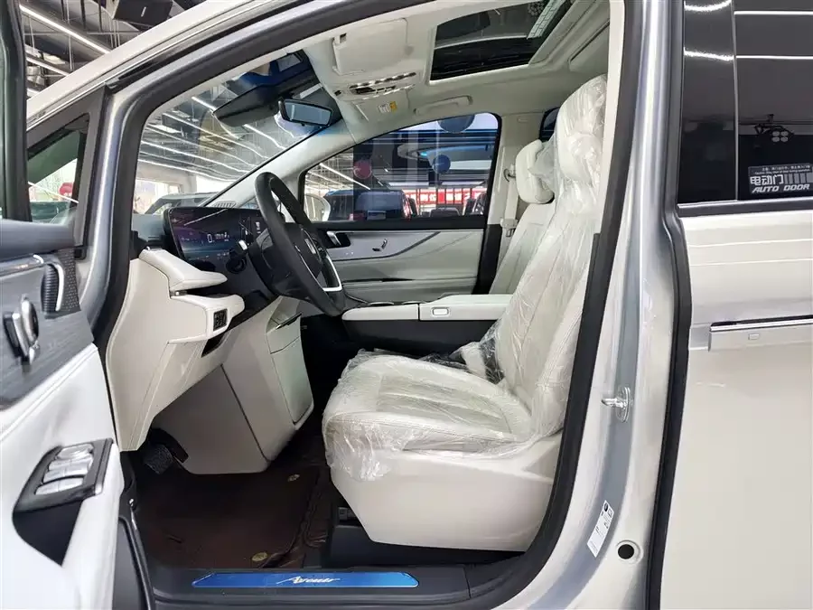 Buick GL8 New Energy