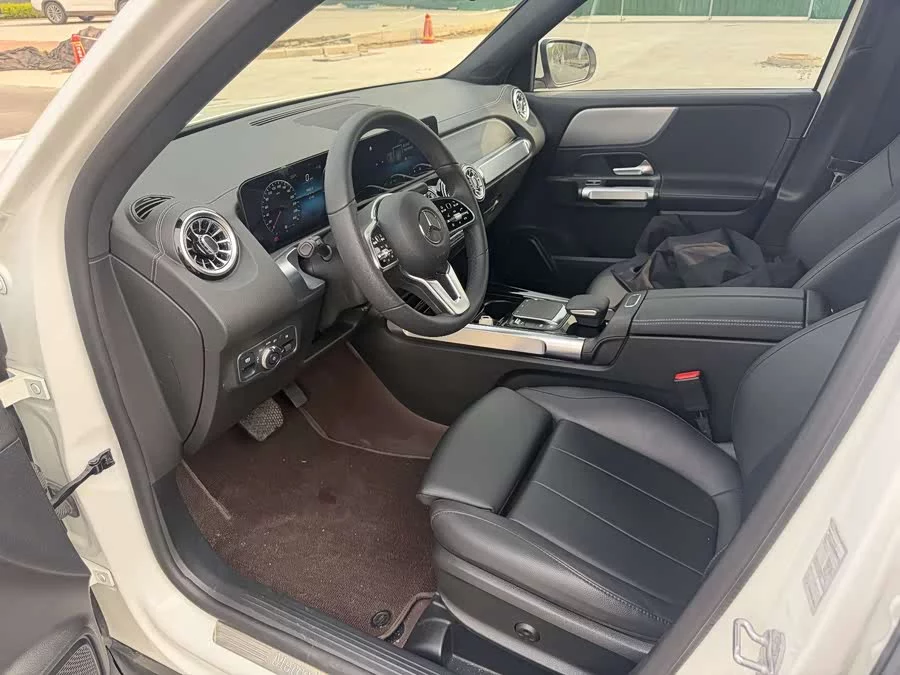 Mercedes Benz GLB