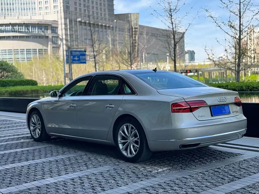 Audi A8