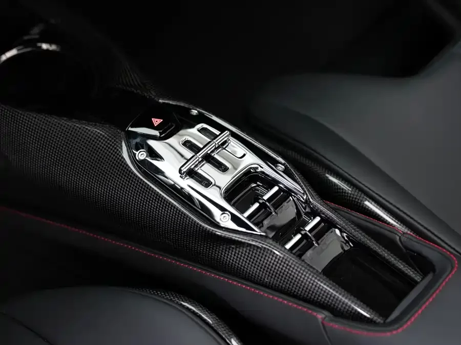Ferrari SF90