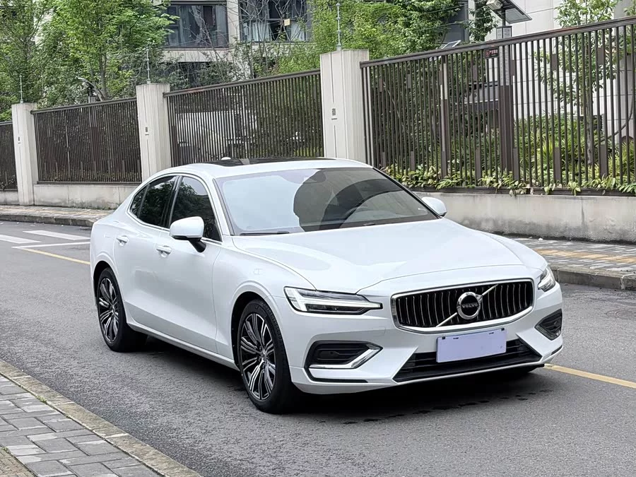 Volvo S60