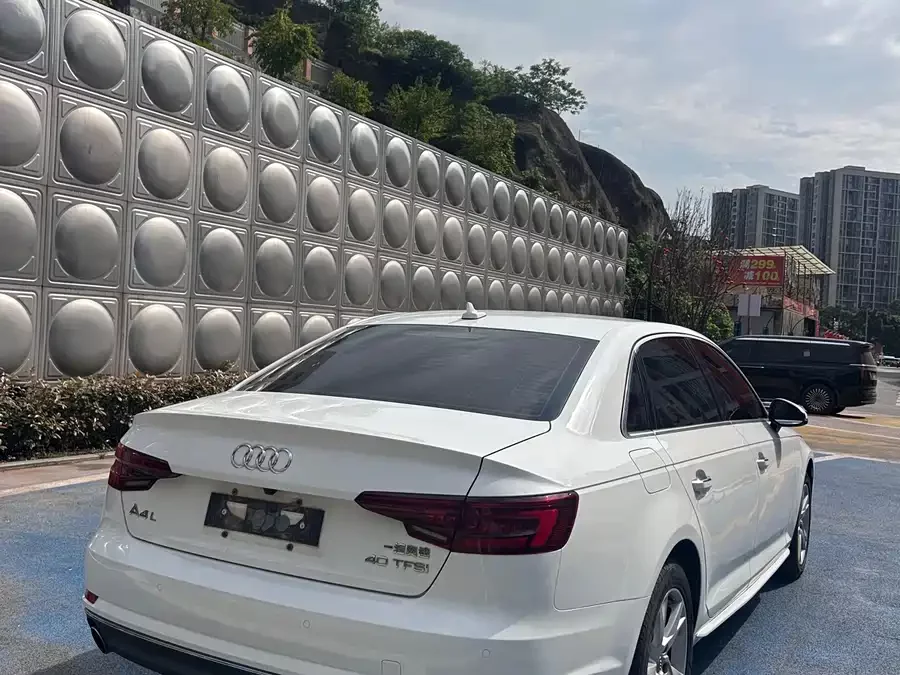 Audi A4L