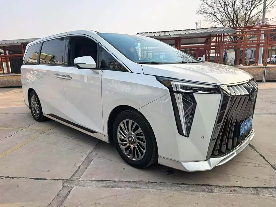 GAC Trumpchi M8
