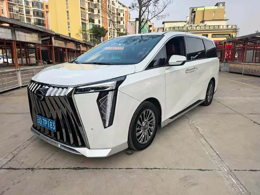 GAC Trumpchi M8