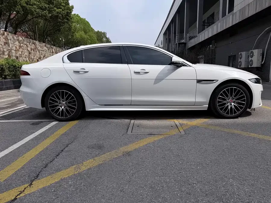Jaguar XEL