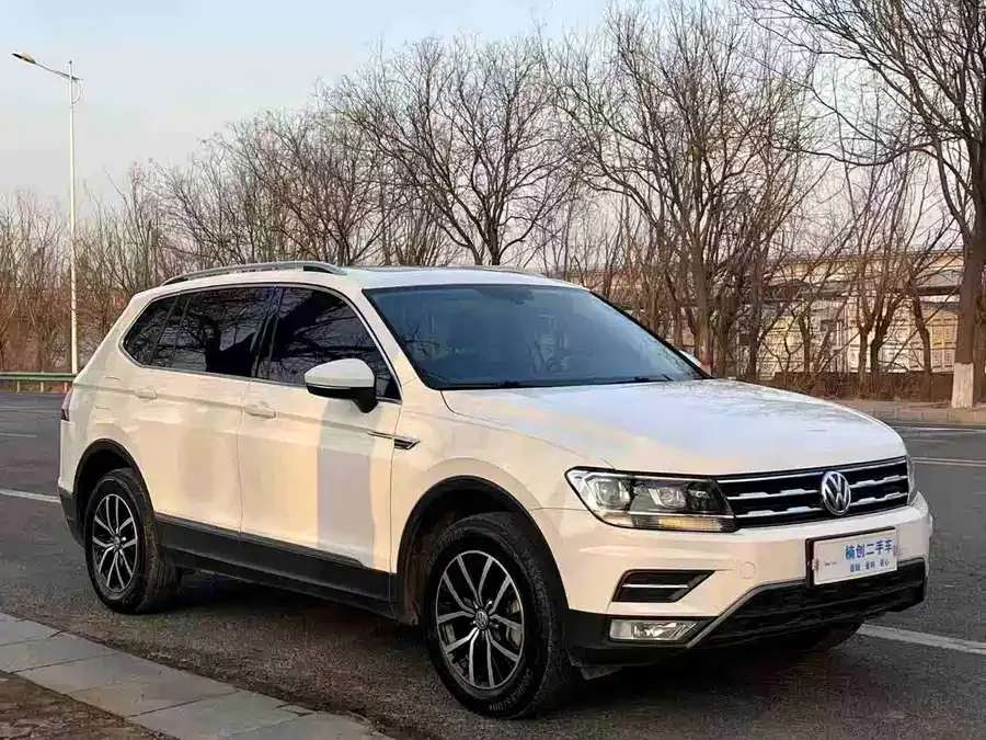 Volkswagen Tiguan L