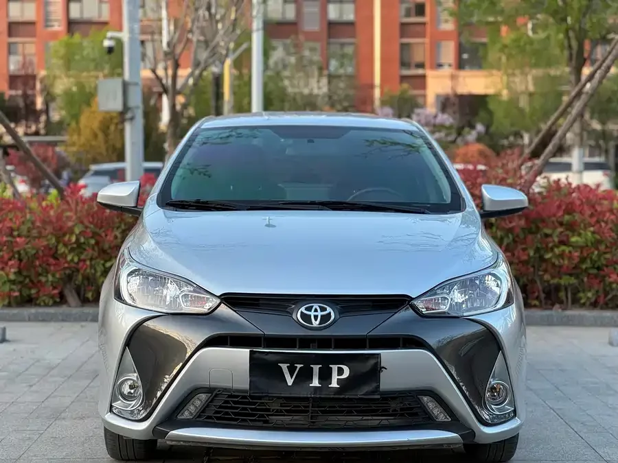 Toyota YARiS L