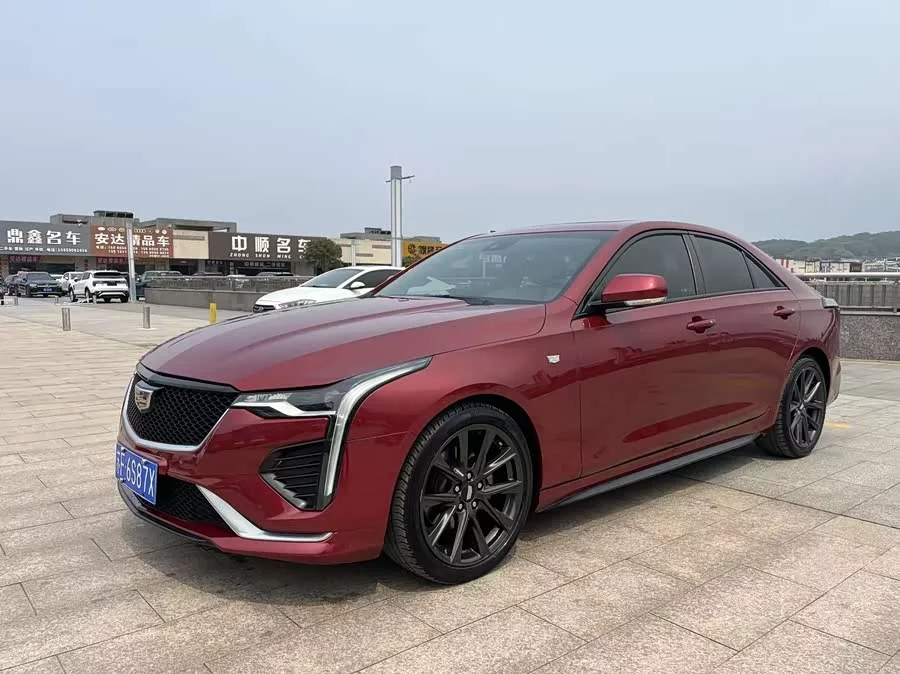 Cadillac CT4