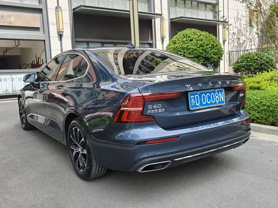 Volvo S60