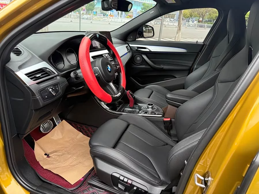 BMW X2