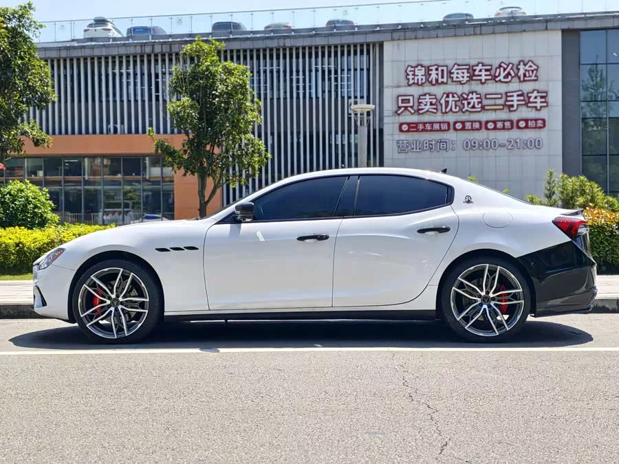 Maserati Ghibli