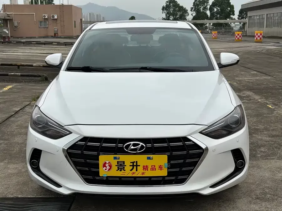 Hyundai elantra