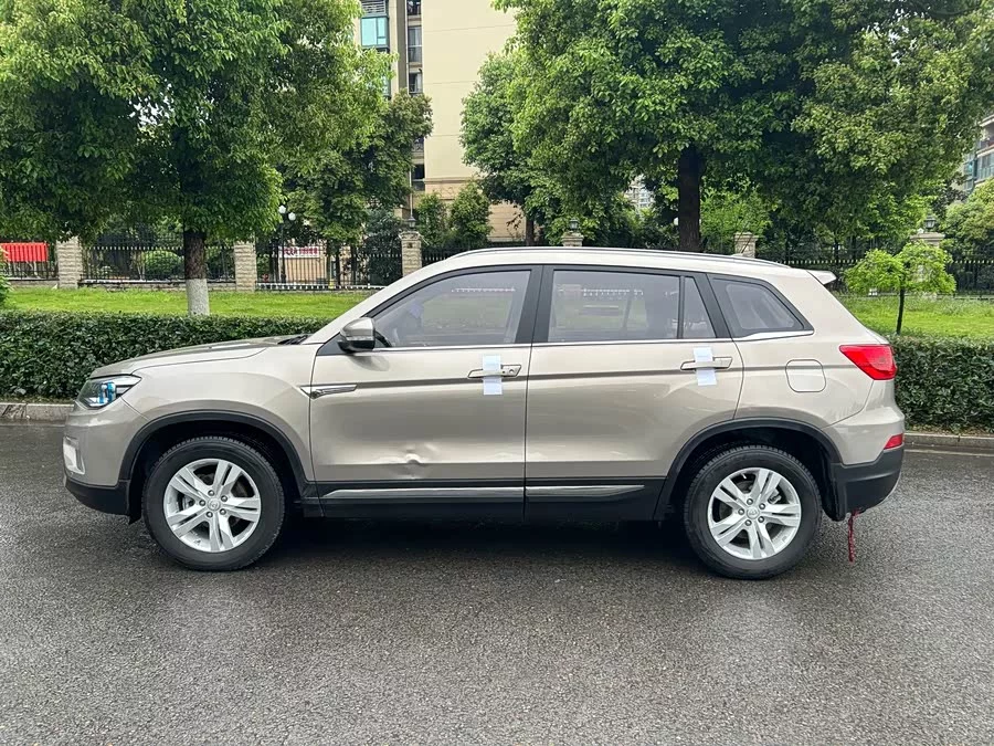 Changan CS75