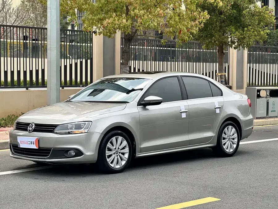 Volkswagen Sagitar