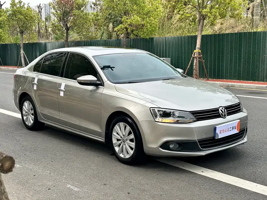 Volkswagen Sagitar