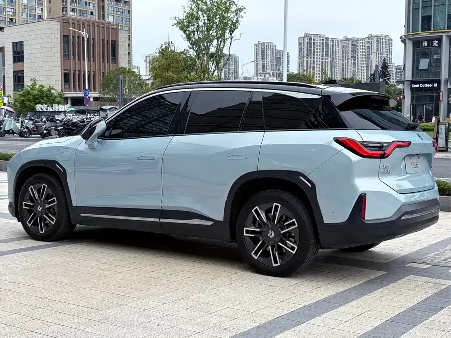 NIO ES6