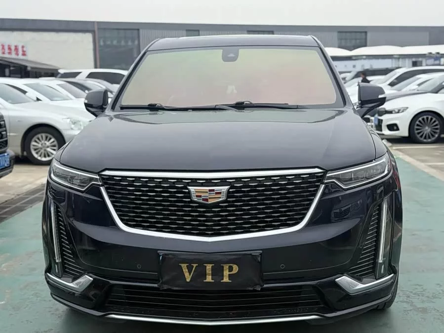 Cadillac XT6