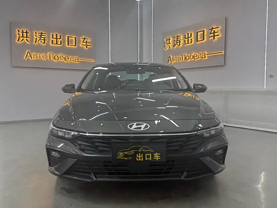 Hyundai Elantra