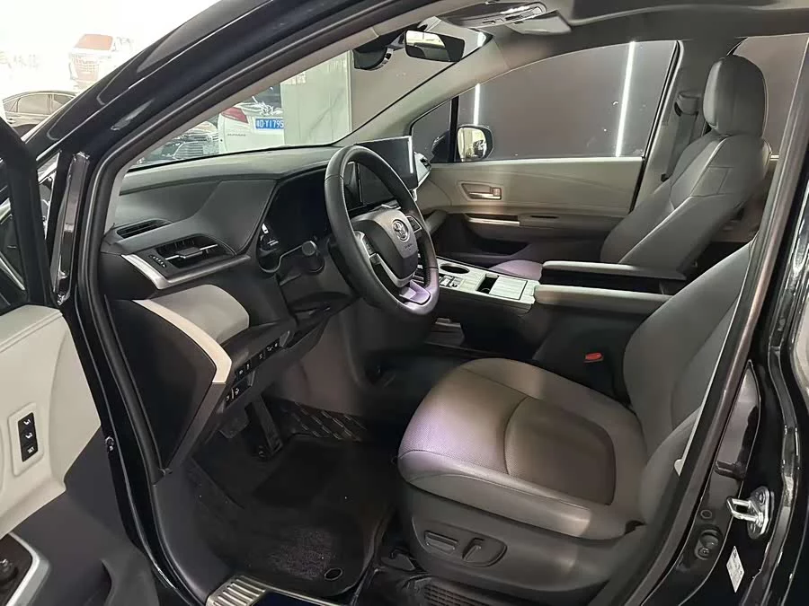 Toyota Granvia