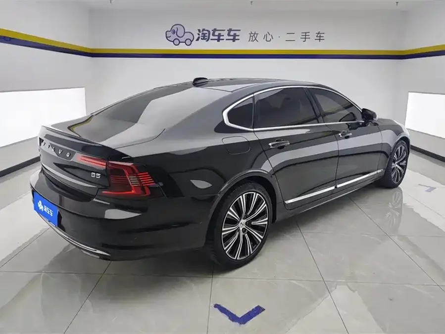 Volvo S90